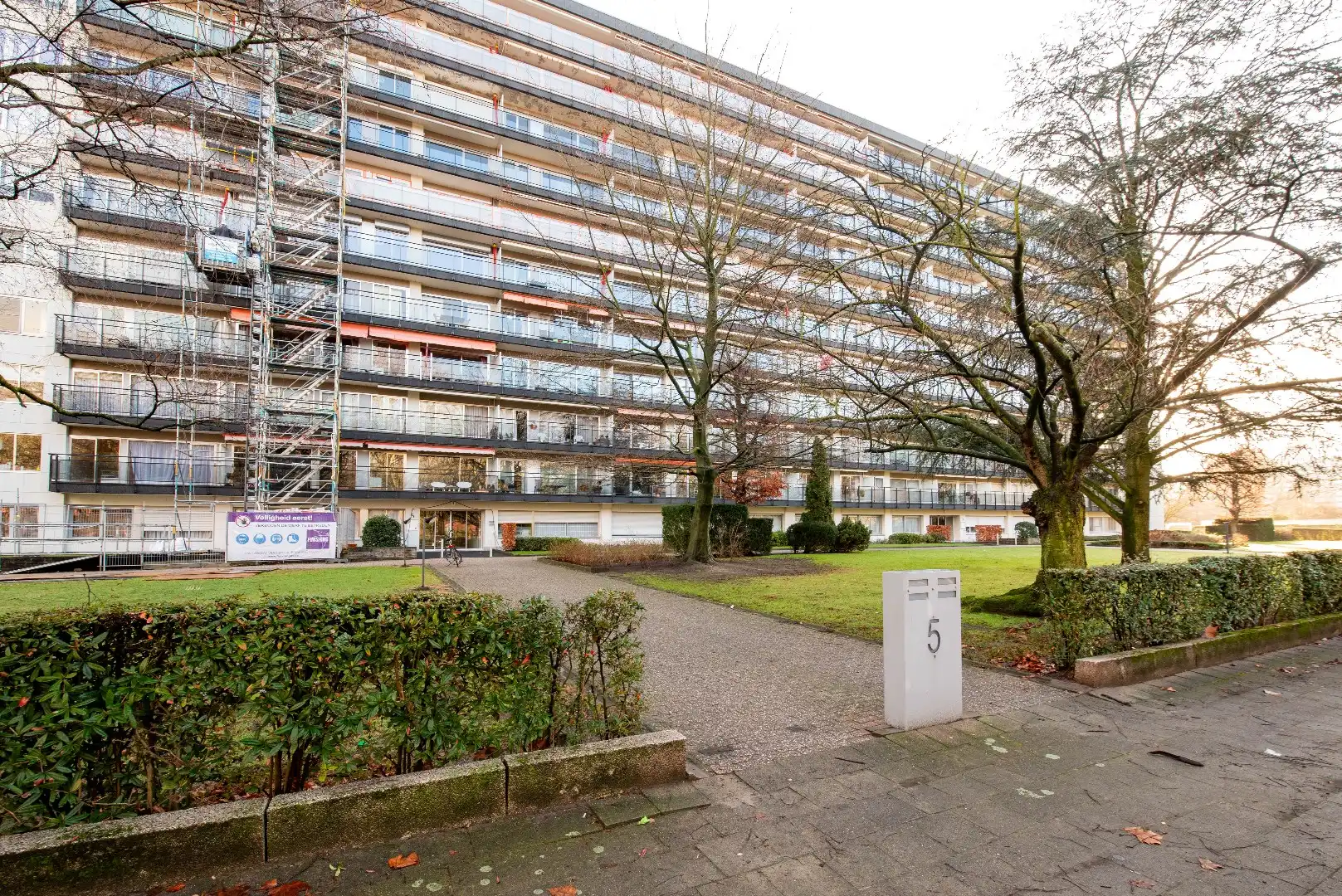 Gezellig 2 slaapkamersappartement met 2 terrassen  foto 11