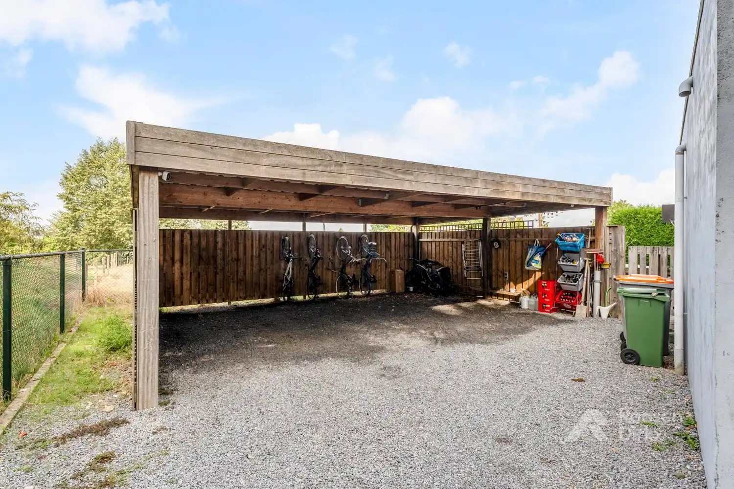 Karaktervolle gerenoveerde landelijke gezinswoning met 5 slaapkamers op perceel van 556m² foto 28