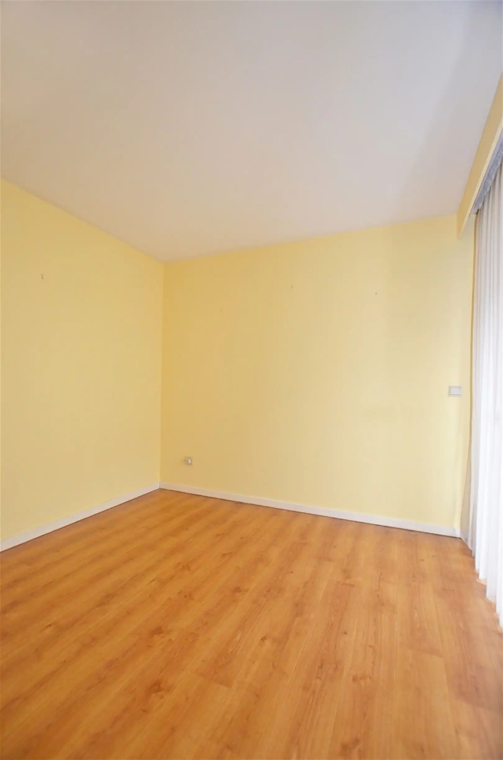 Ruim op te frissen appartement op wandelafstand van de stad foto 11