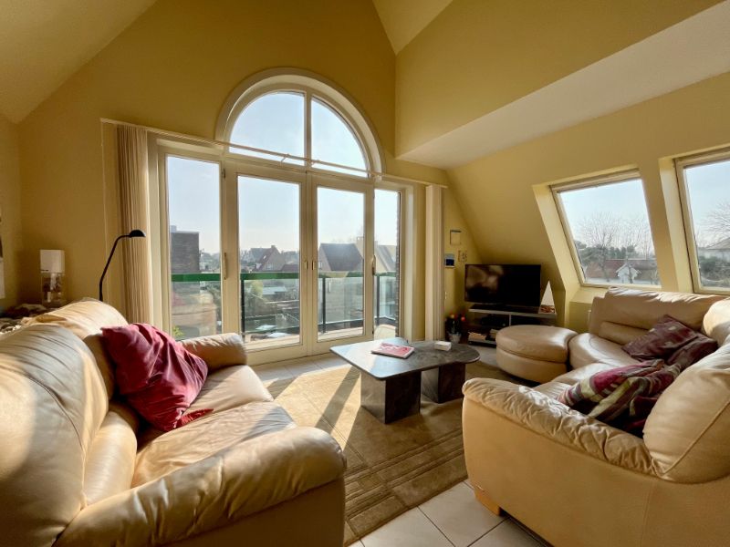 Zonnig duplex appartement in Oostduinkerke-bad foto 4