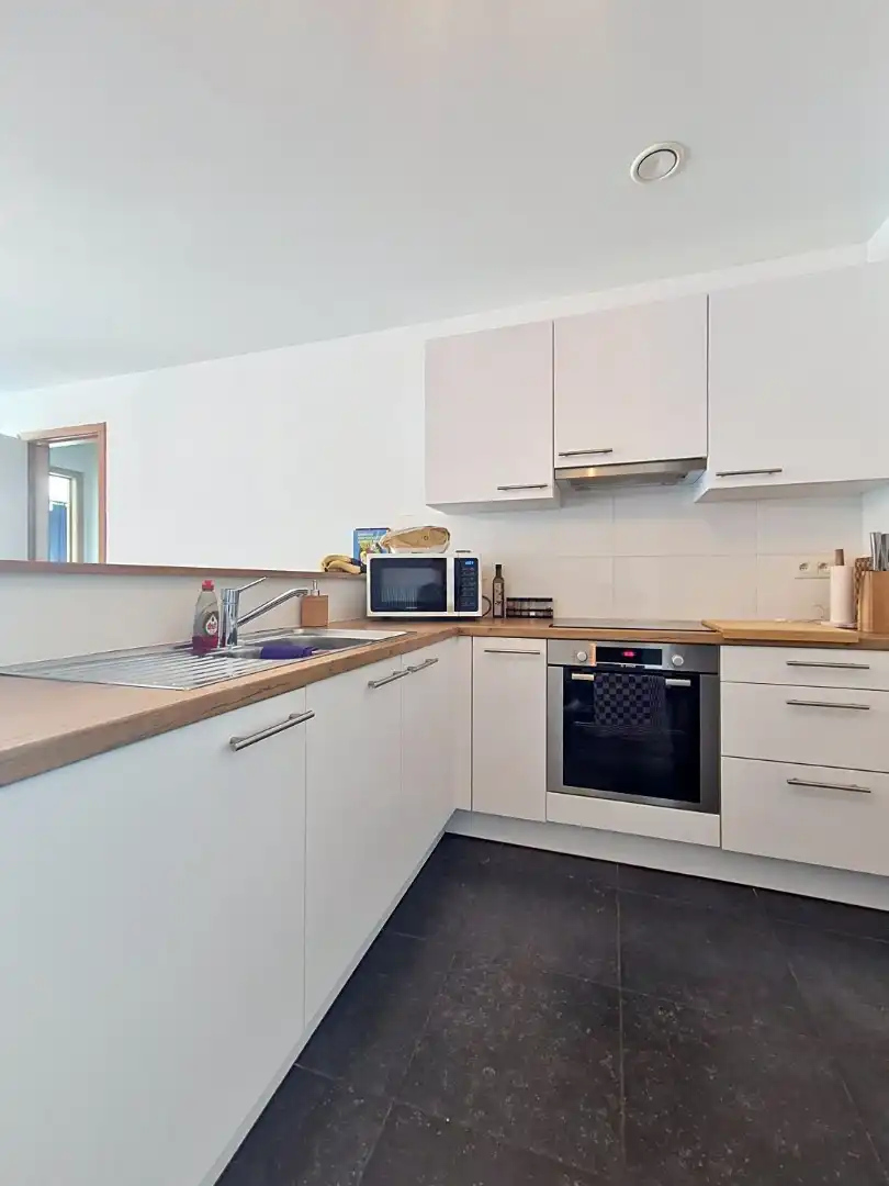 Appartement met 2 slpks, 2 terrassen en autostandplaats foto 9