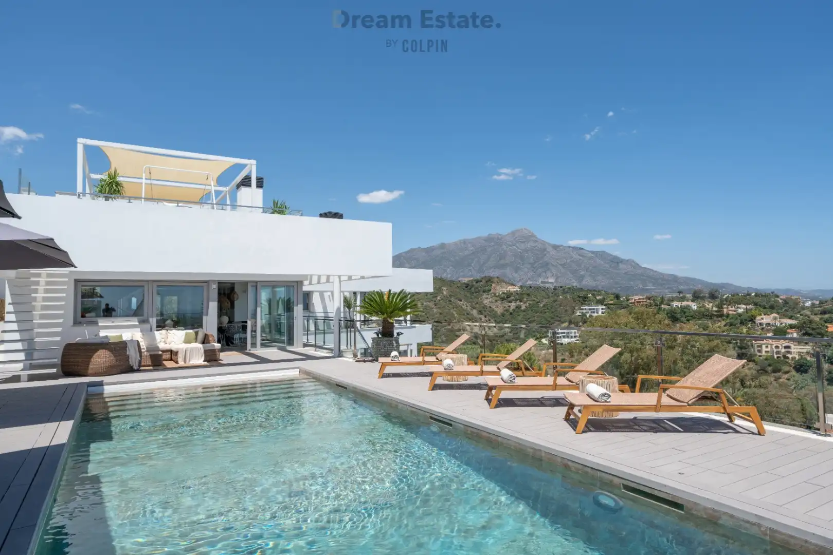 Prachtige moderne villa met panoramisch uitzicht in La Quinta resort, Benahavis. foto 4