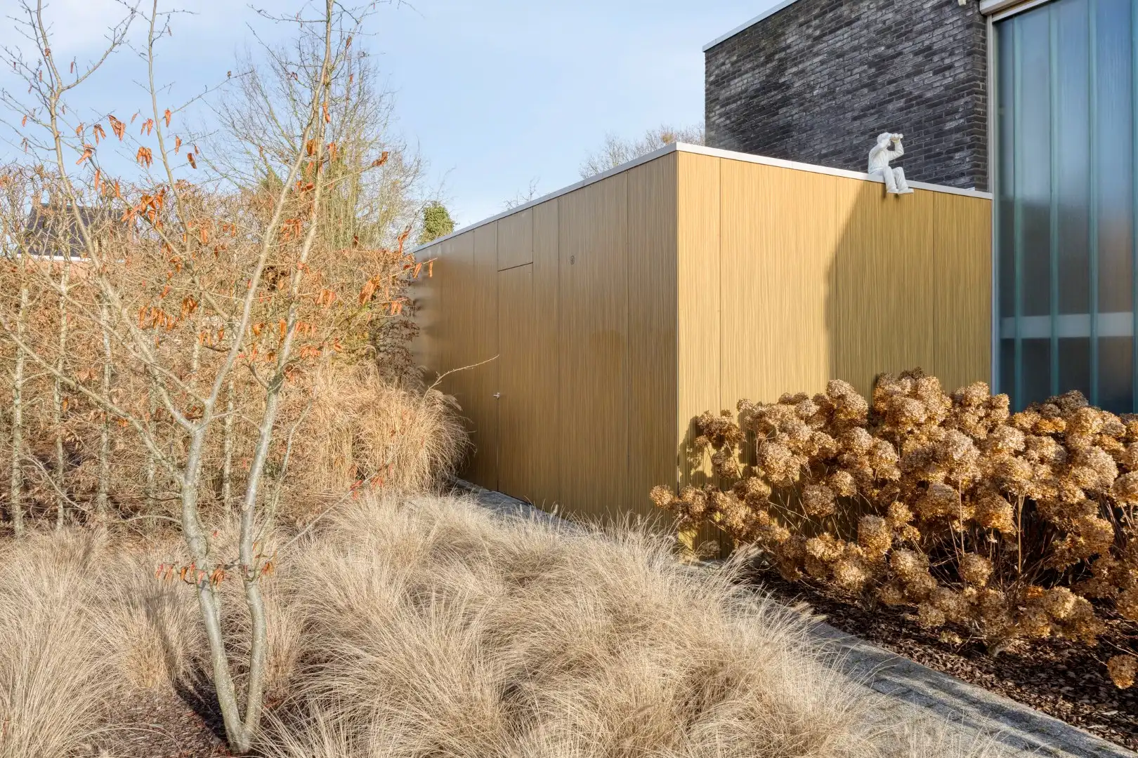 Moderne, ruim ingedeelde woning op een mooi perceel van 13 are met zwembad. foto 41