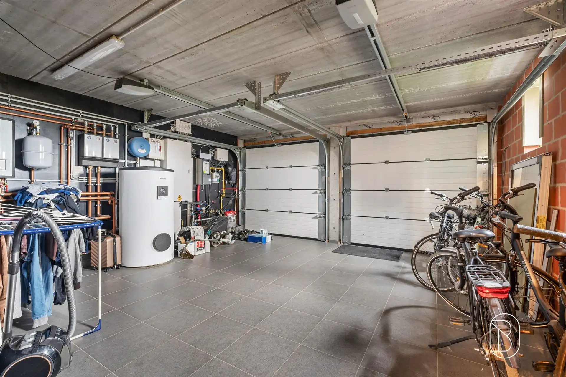 Recente pastorijwoning met 5 slk, lift en ruime tuin! foto 24