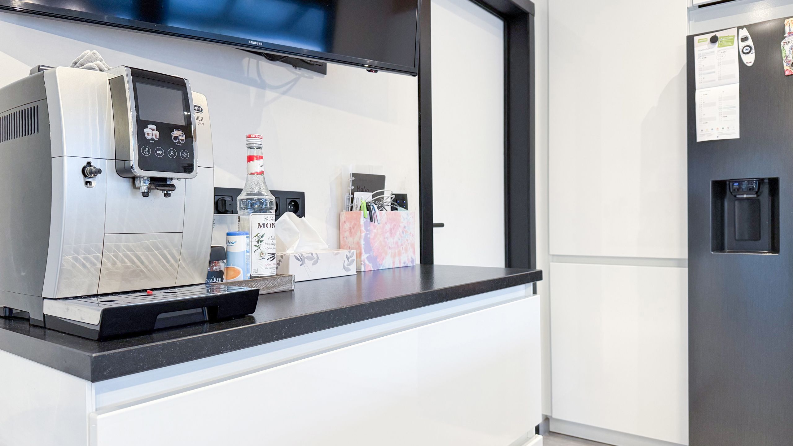 Moderne halfopen bebouwing (3 jaar oud) nabij E313 & E314! foto 15