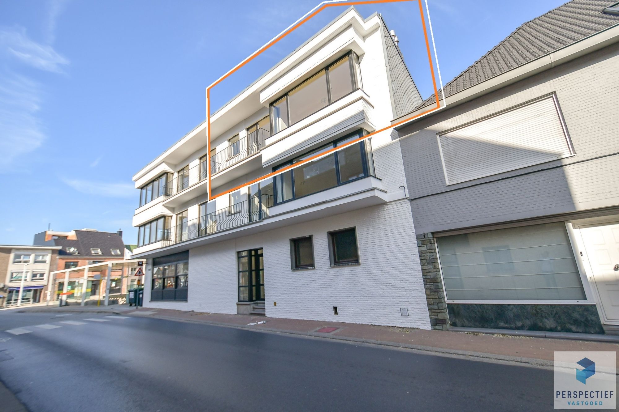 Vernieuwd ruim appartement (114m²) met 2 slaapkamers en terras aan de markt van Oedelem. foto 12