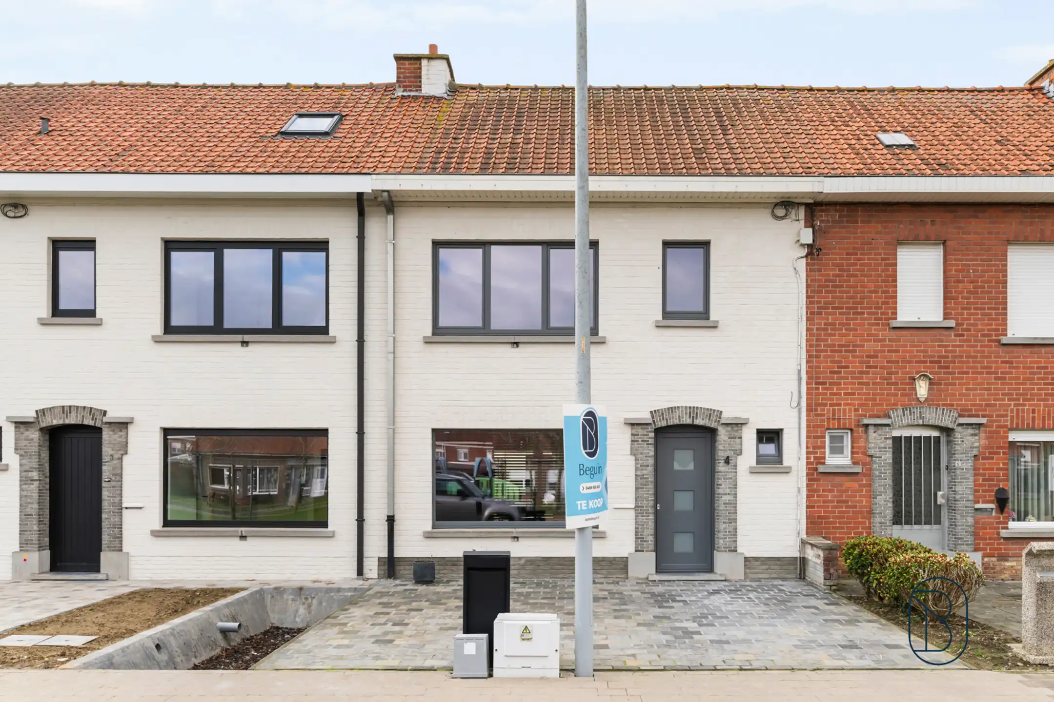 Volledig vernieuwde woning met 3 slk, garage en oprit foto 22