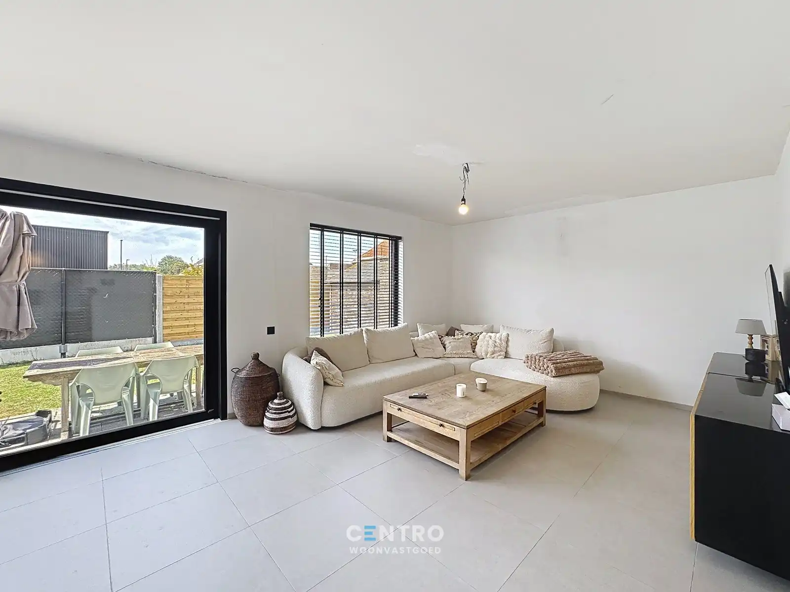 Villa met 4 slpks, garage en ZUIDger. tuin te Uitkerke! foto 2