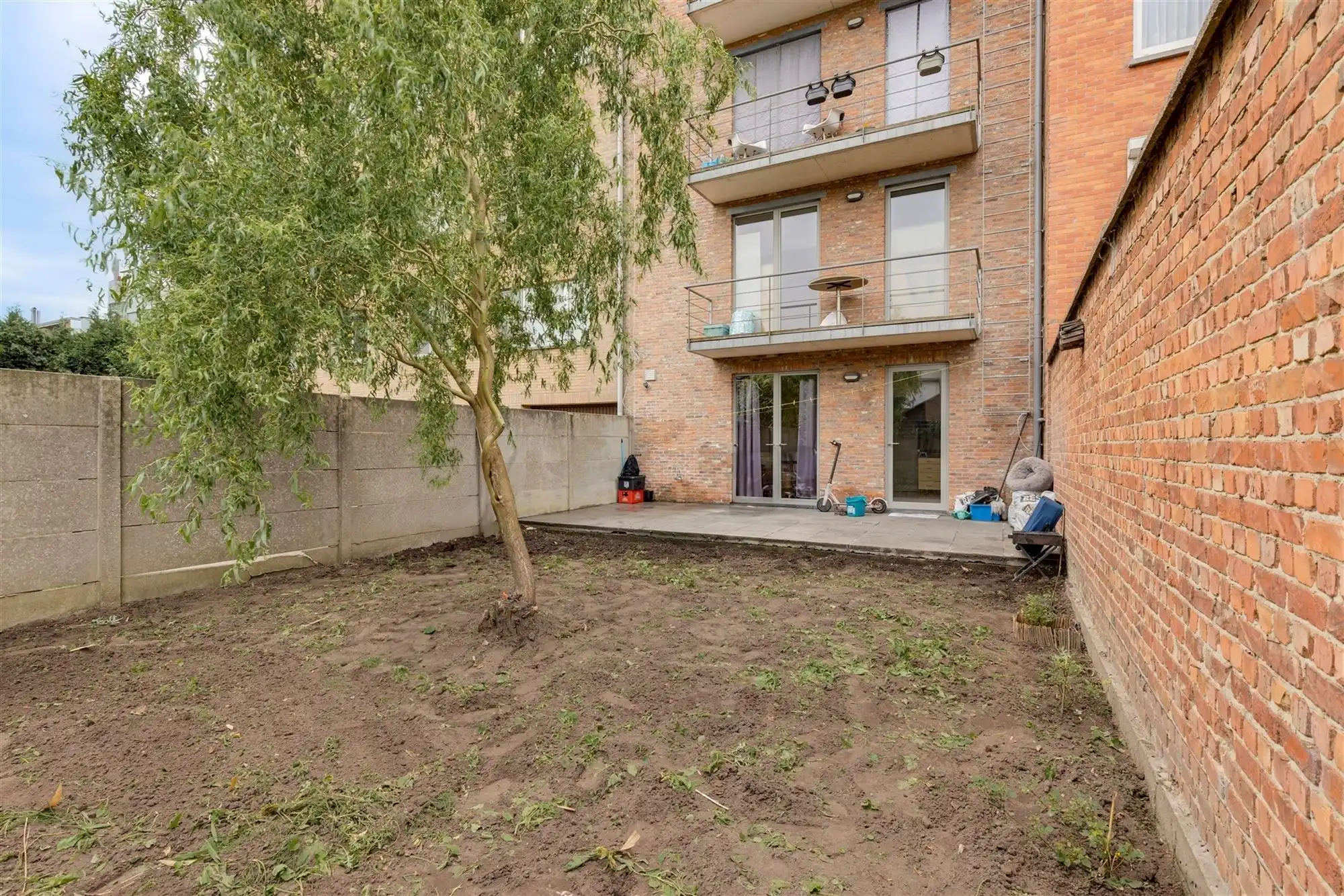 Lichtrijk 1-slaapkamer appartement met tuin en garagebox te koop in Merksem foto 10