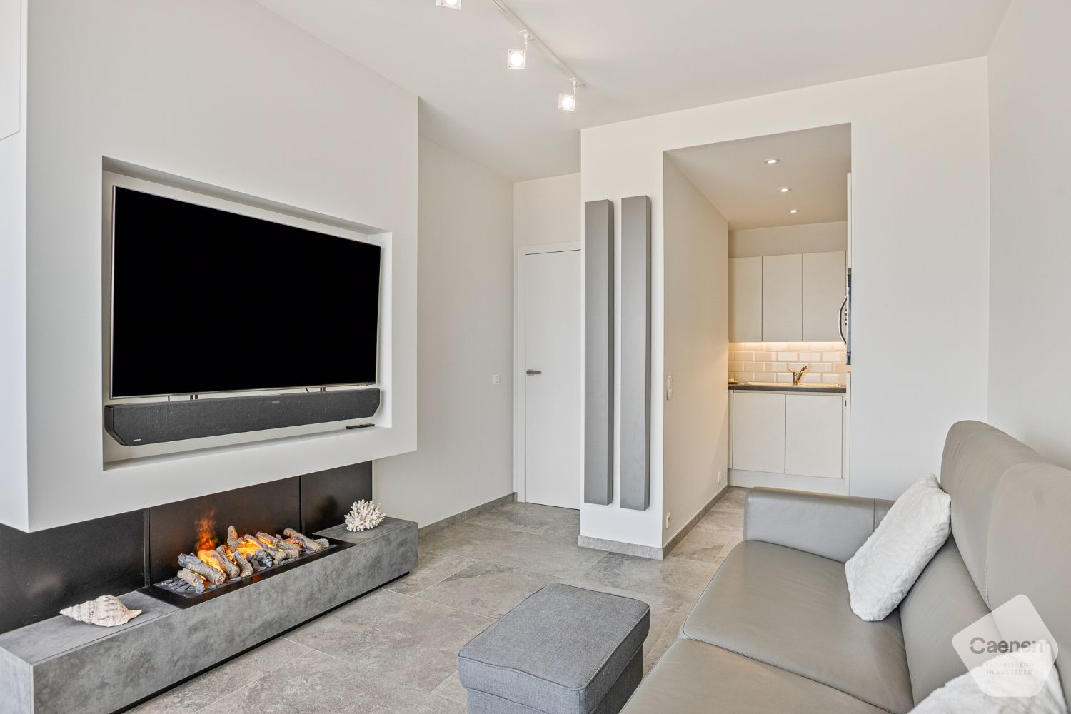 Gerenoveerde penthouse met terrassen en schitterend zeezicht! foto 12