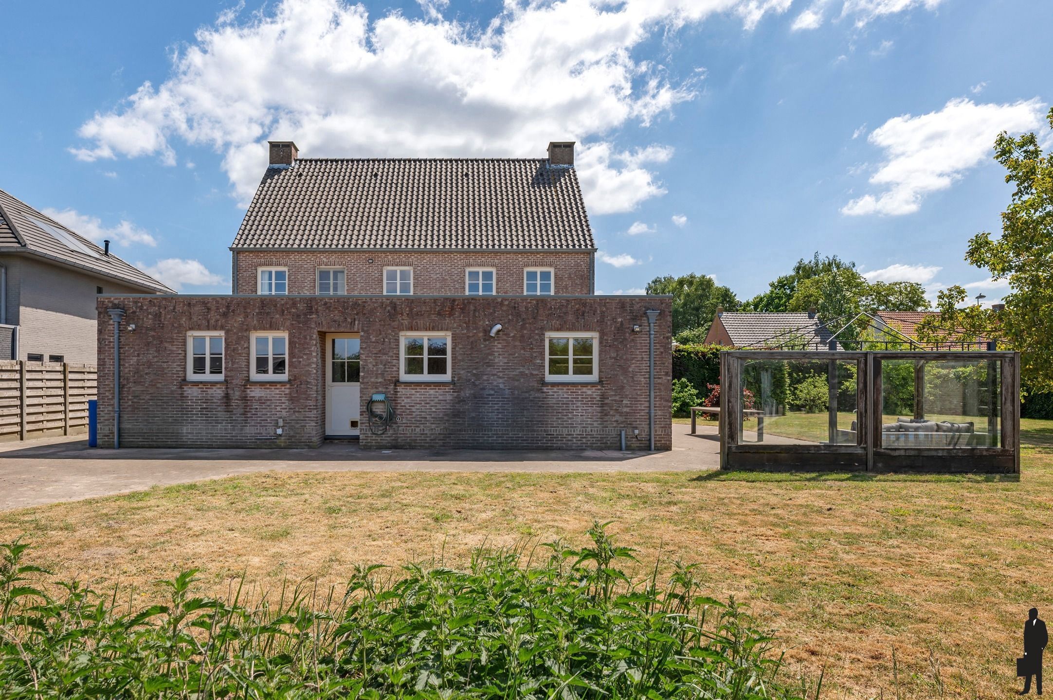 Ruime landelijke woning met tijdloze architectuur foto 17