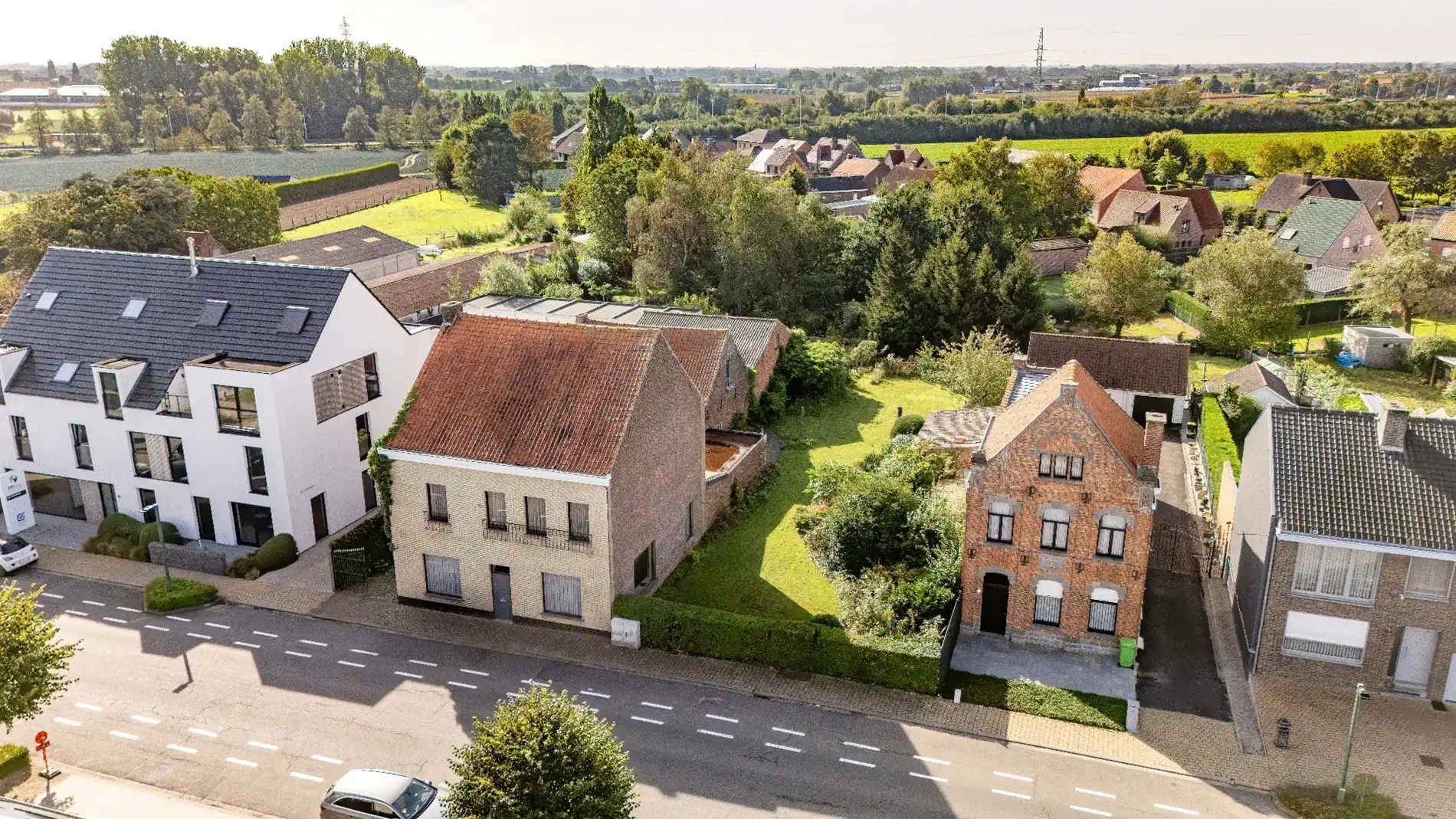 PROJECTGROND OP GUNSTIGE LOCATIE TE PITTEM foto 9