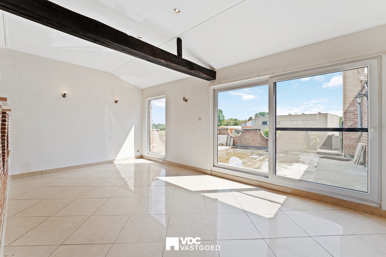 Charmant appartement met prachtig uitzicht. foto 17