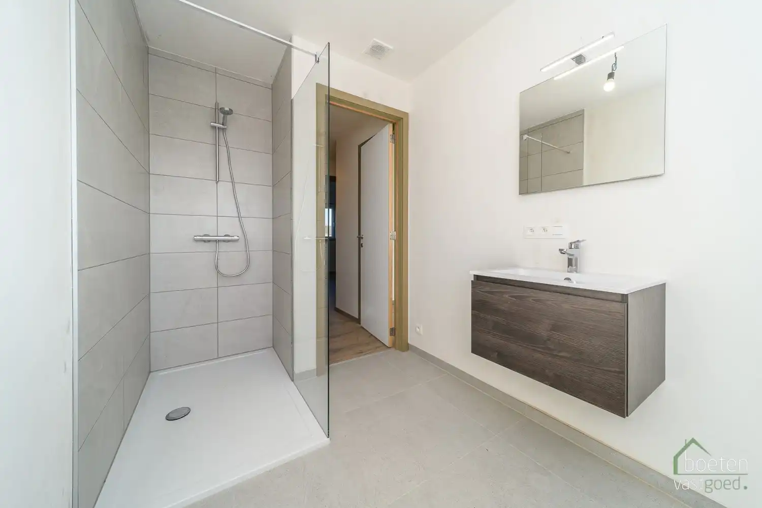 Roesbrugge: Betaalbare nieuwbouwwoningen met alle modern comfort, 3 slpks, garage en tuintje foto 15