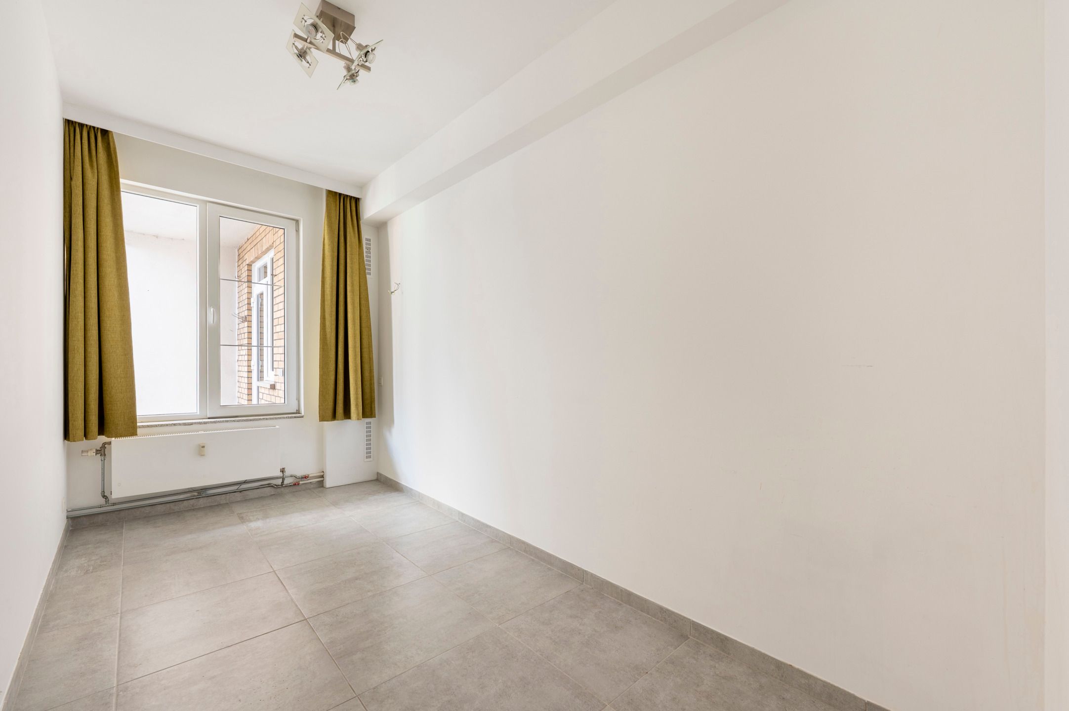 Instapklaar appartement in charmant gebouw op toplocatie! foto 12
