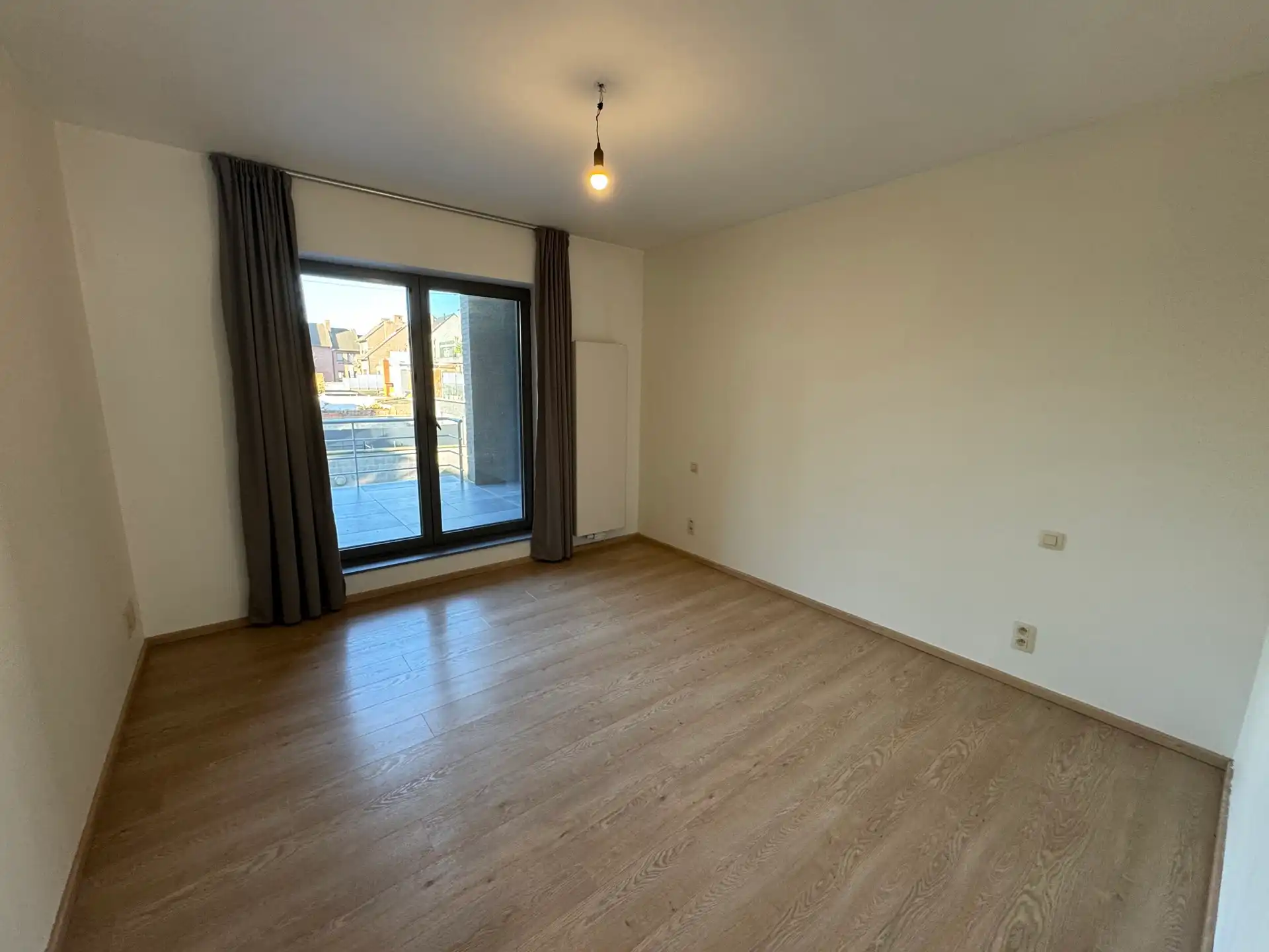 lichtrijk 2-slaapkamer appartement centrum Bornem foto 5