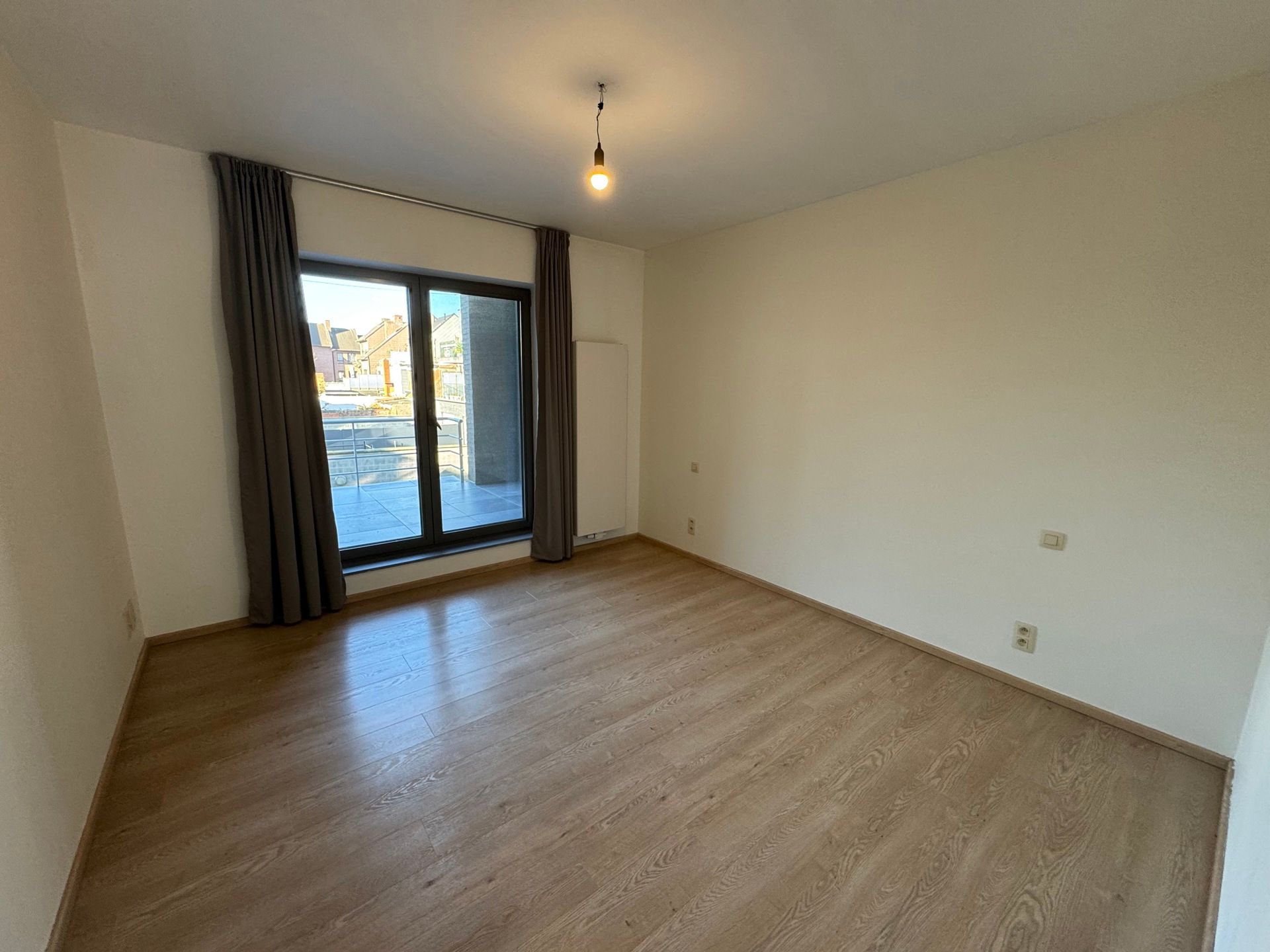 lichtrijk 2-slaapkamer appartement centrum Bornem foto 5