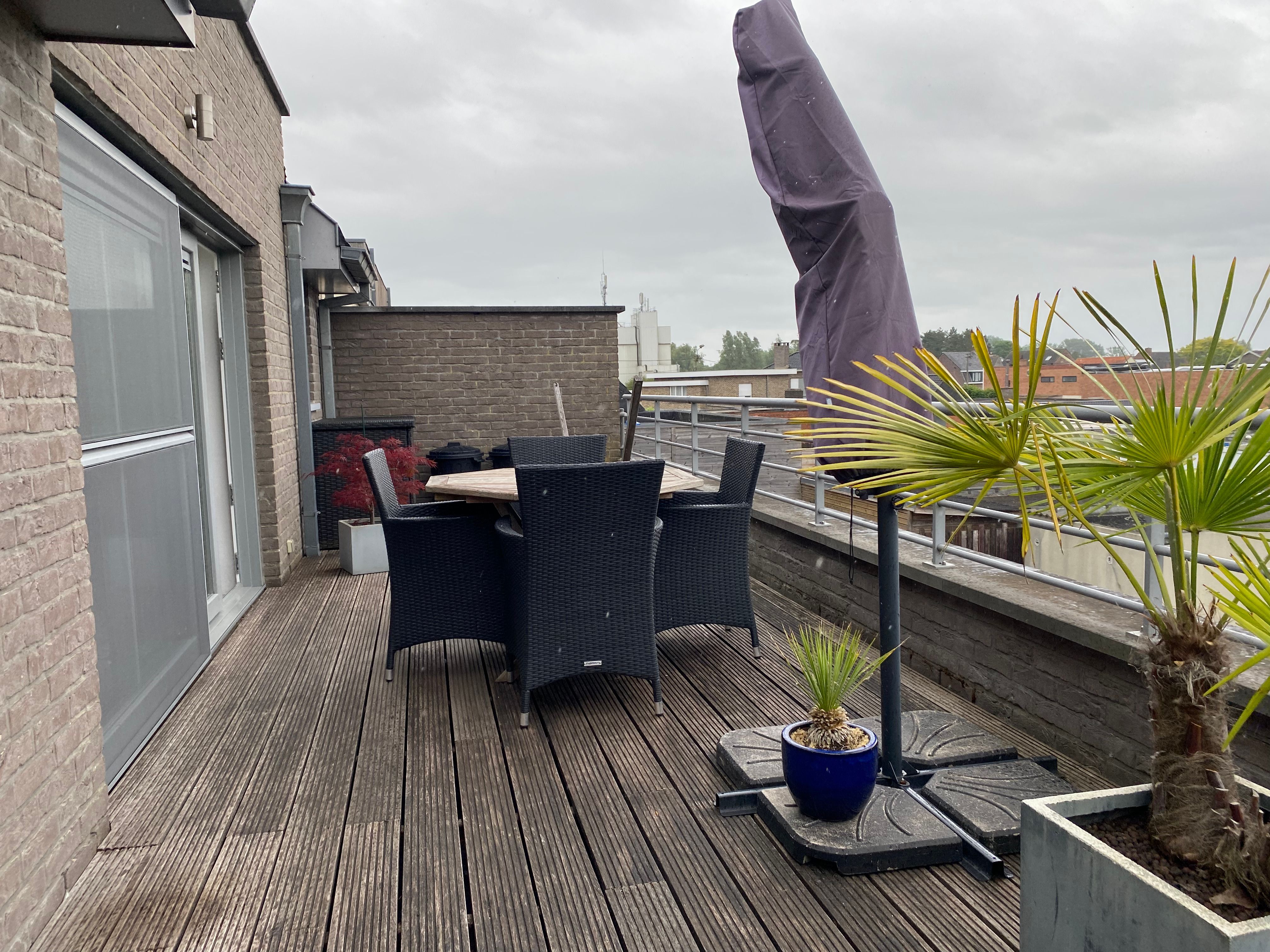 Ruim en lichtrijk appartement met 2 slaapkamers en garage foto 7