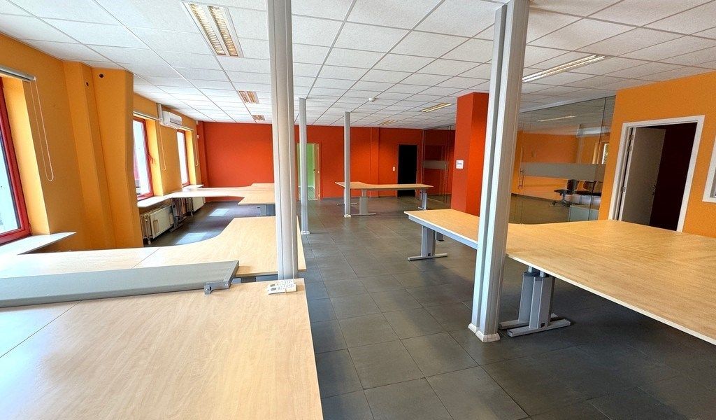 Bedrijfspand te huur in KMO-zone nabij N16 te Bornem foto 17