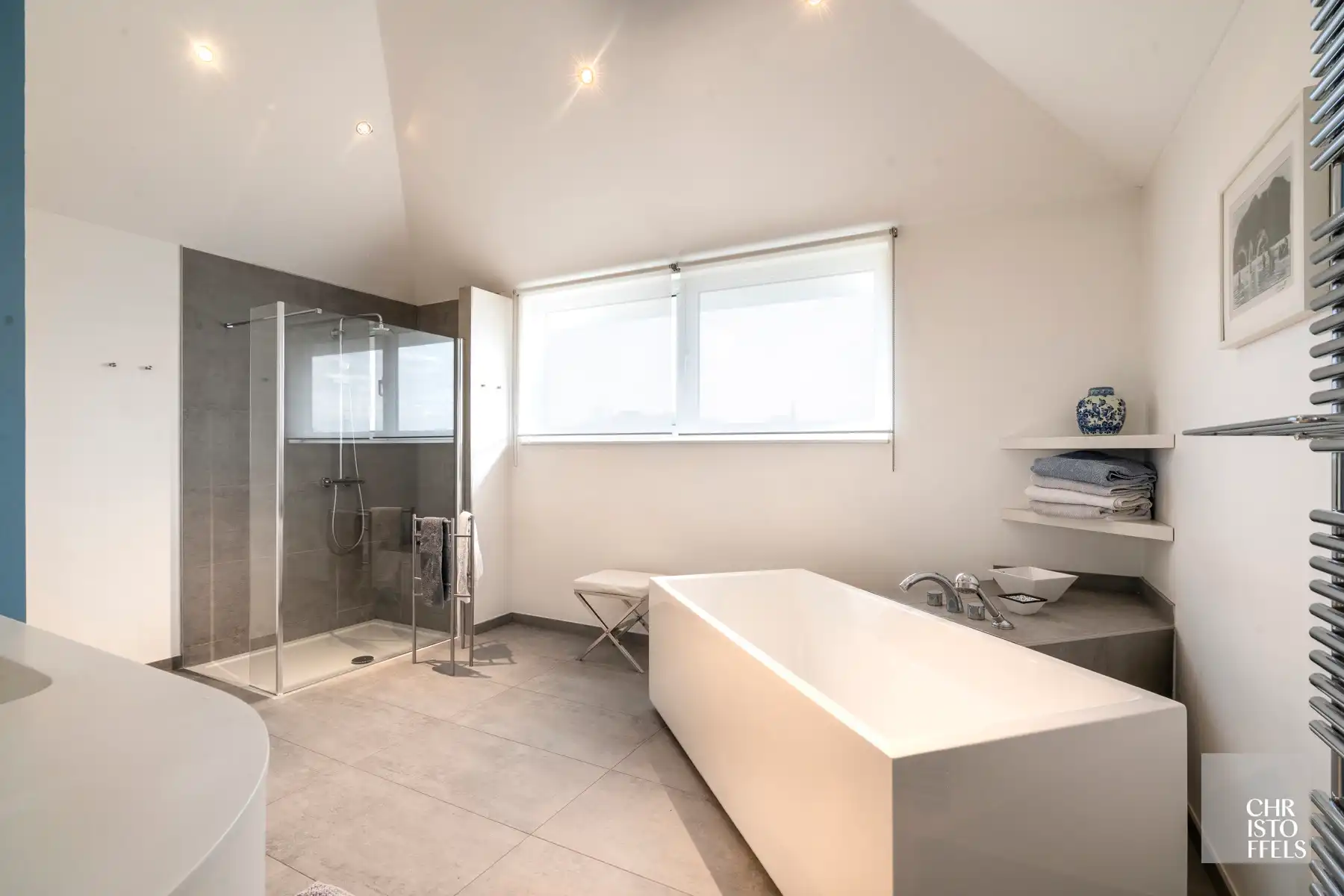 Uitzonderlijke villa van 320m2 gelegen in het pittoreske Leut, op een boogscheut van de Maas! foto 23