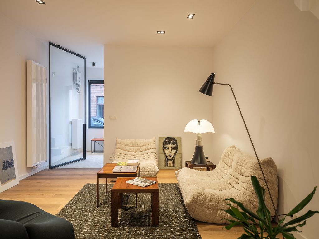 Instapklare woning met EPC A score en terras nabij het Rabot en AZ Sint-Lucas foto {{pictureIndex}}