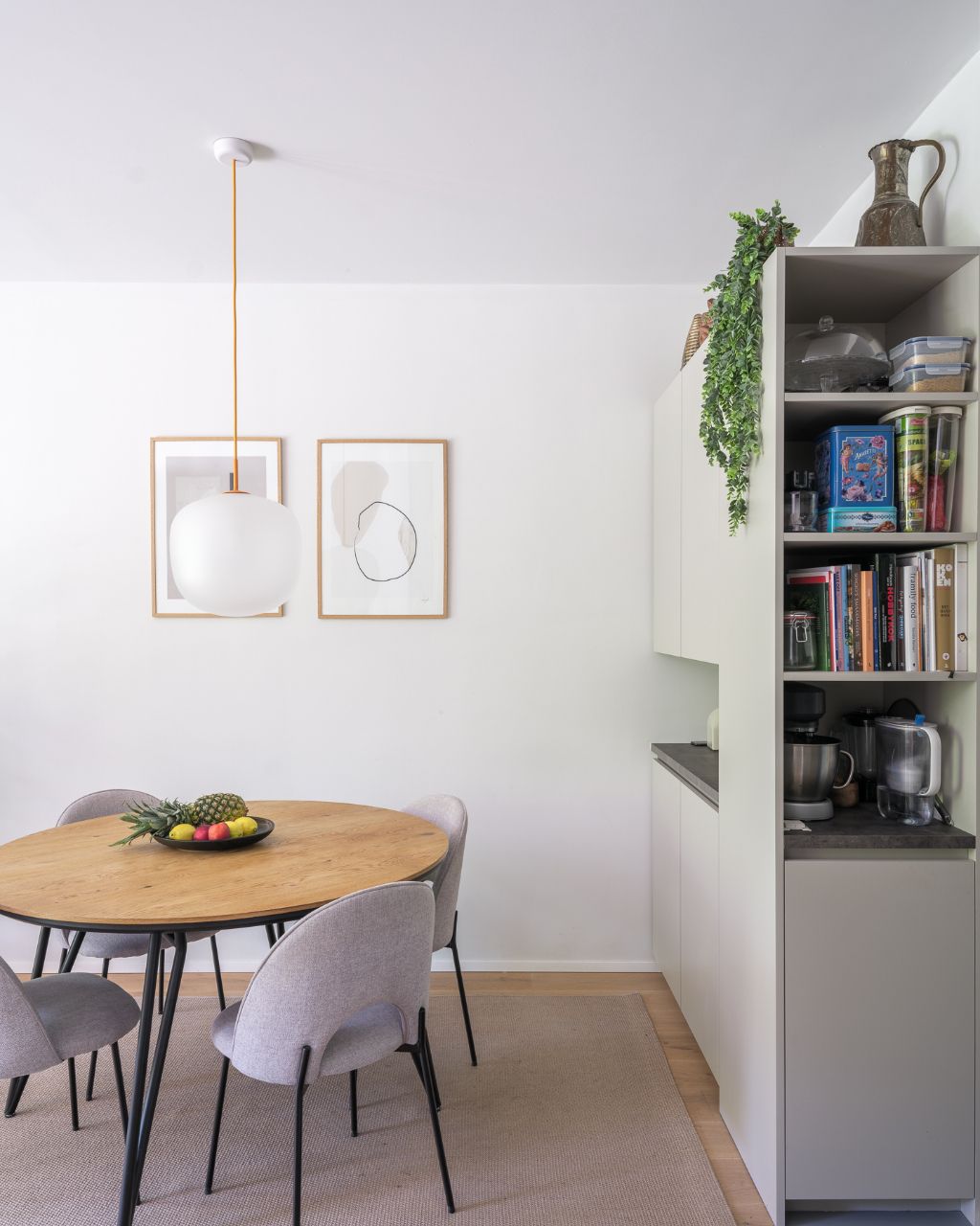 Hedendaags gelijkvloers appartement met één slaapkamer en stadstuin, gelegen in de voormalige brandweerkazerne en de vroegere kunstacademie, midden in het historisch hart van Gent. foto 14