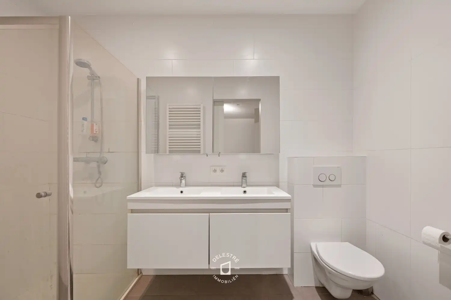 Interessante opbrengsteigendom in hartje Halle – handelsruimte met 2 recente appartementen foto 15