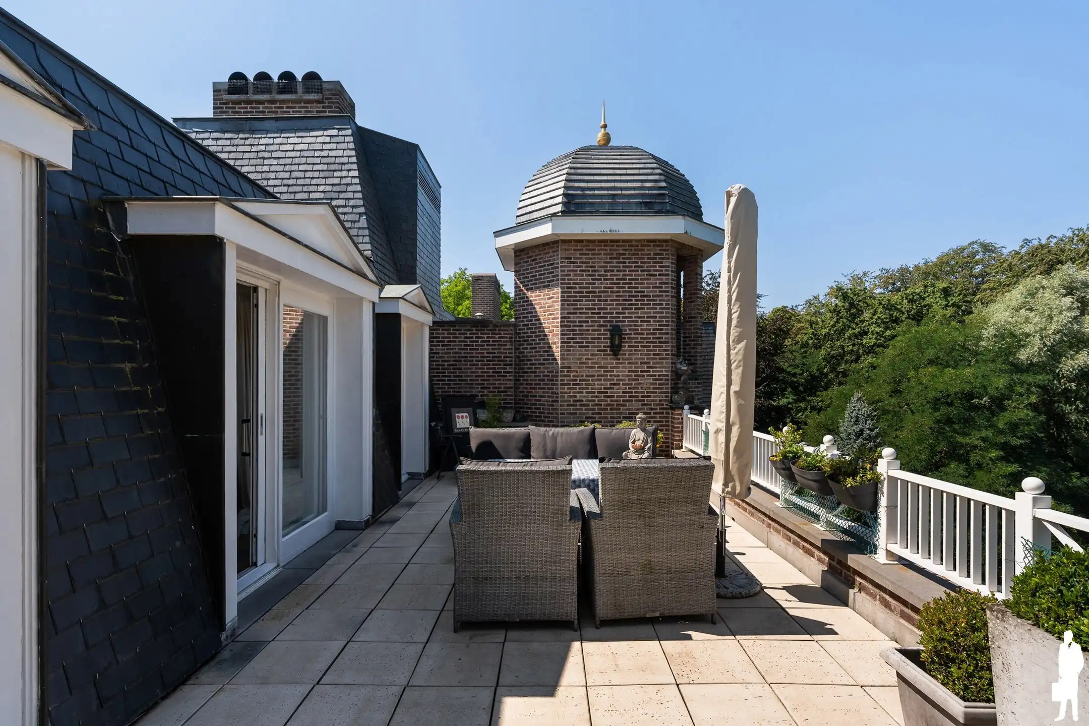 Exclusieve duplex-penthouse van ca. 213 m² in kasteel Blauwhof met 2 terrassen, lift en garagebox foto 17