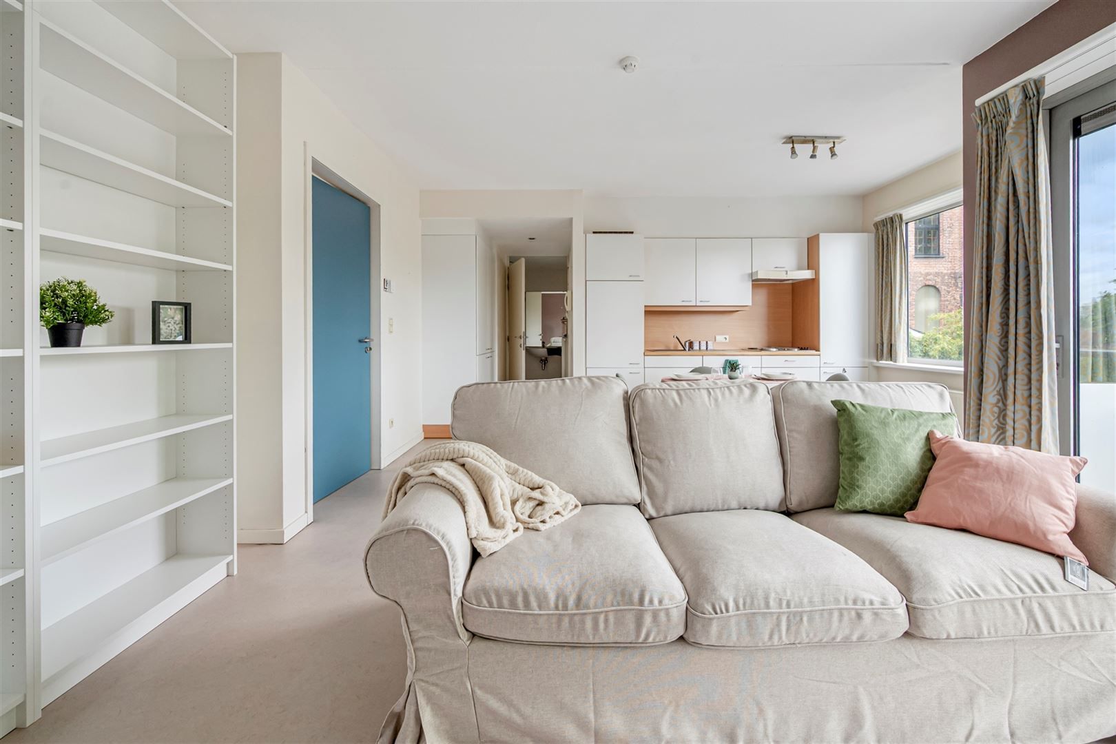 Goedgelegen aangename assistentiewoning nabij stadscentrum Sint-Niklaas foto 9