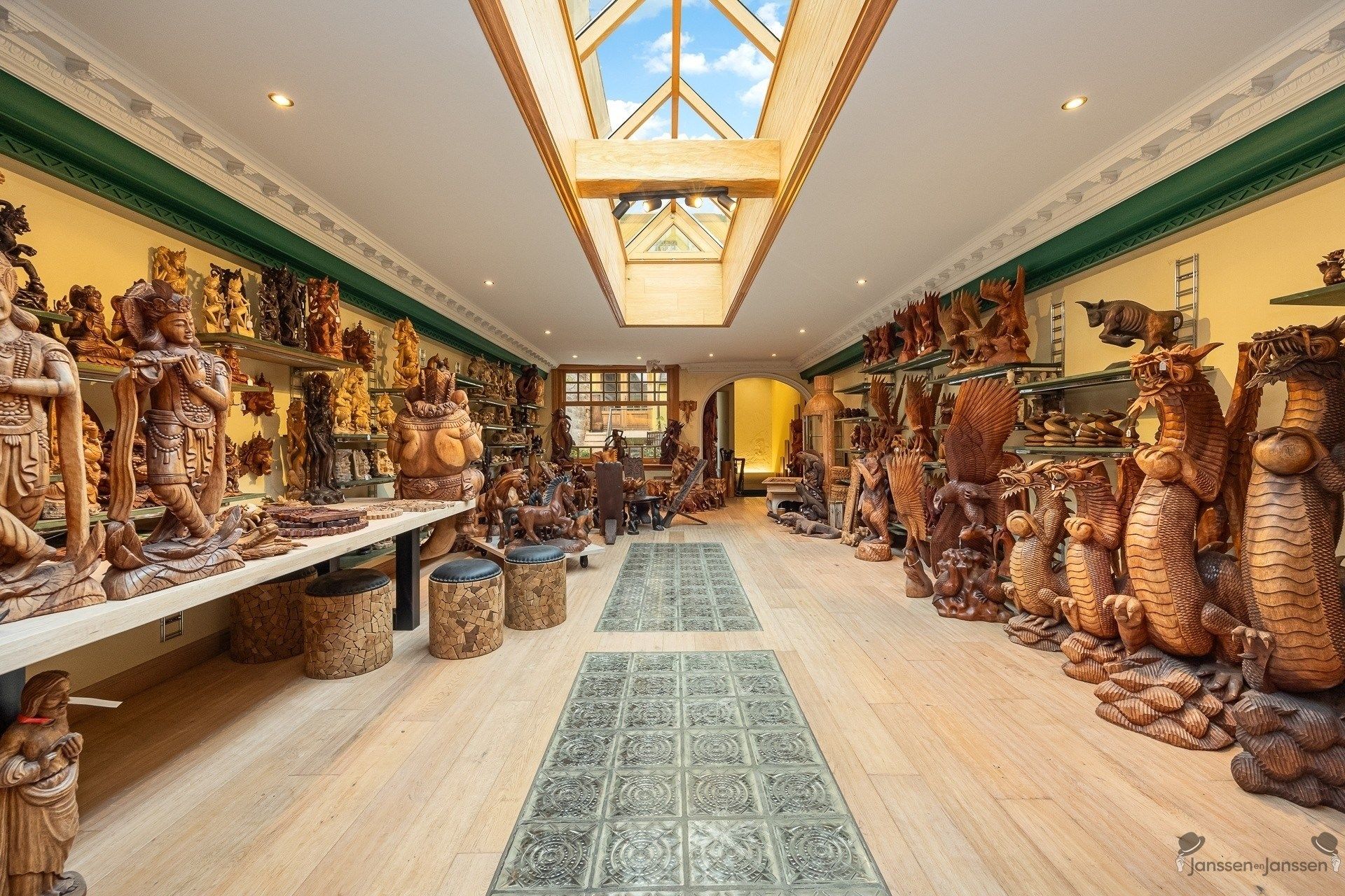 Uniek royaal handelshuis in centrum Antwerpen foto 4