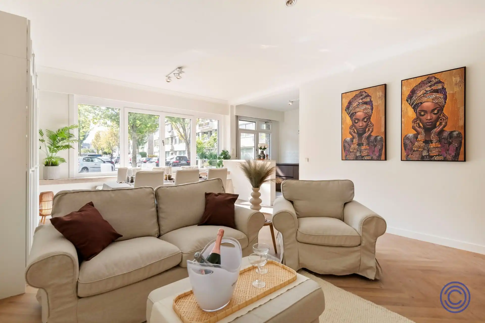 Volledig gerenoveerd 2-slpk appartement met gezellige tuin! foto 10
