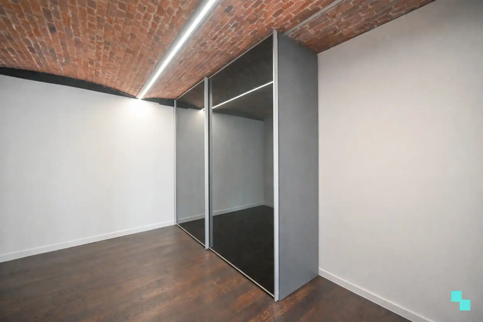 Exclusieve loft langs het water in Kortrijk! foto 24