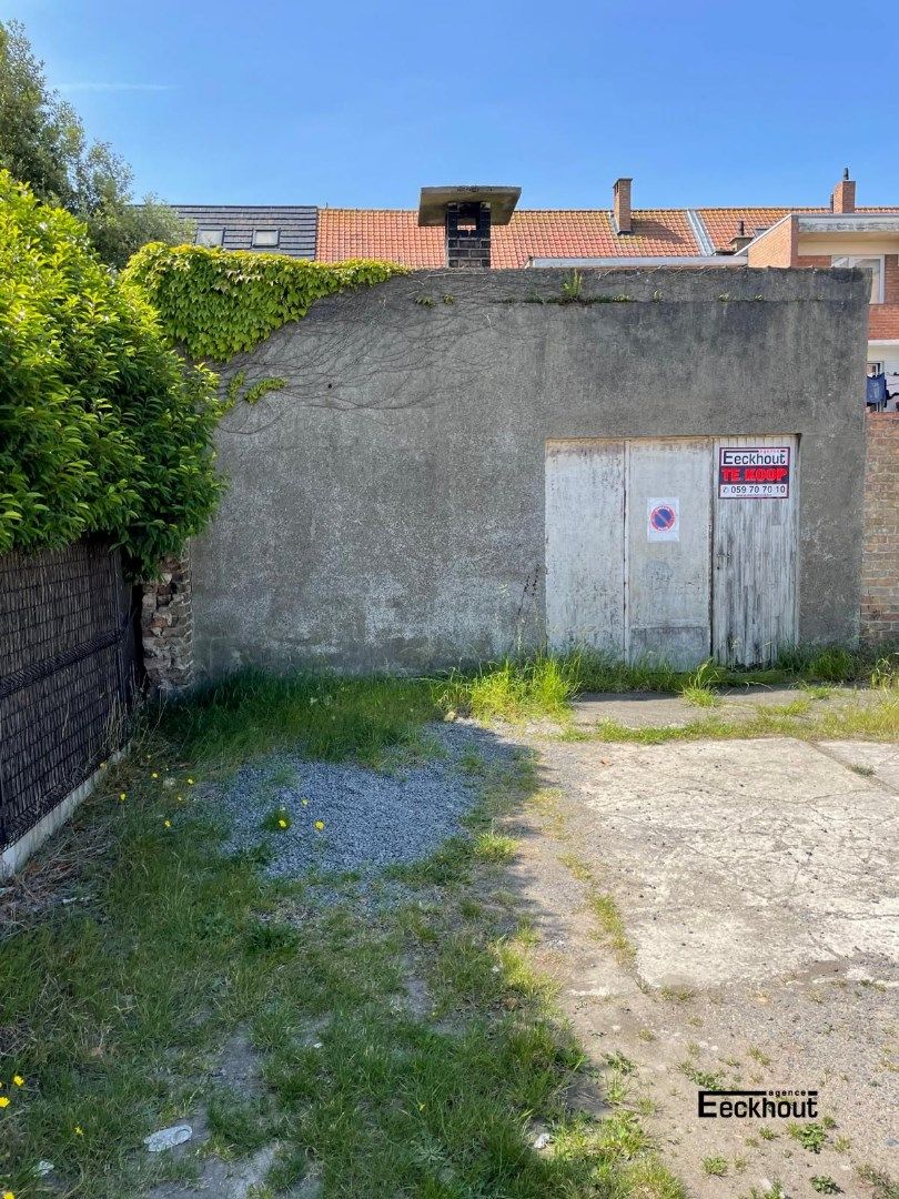 Ruime te renoveren woning met achterliggende atelier/garage en open zicht op kanaal Oostende - Brugge foto 15
