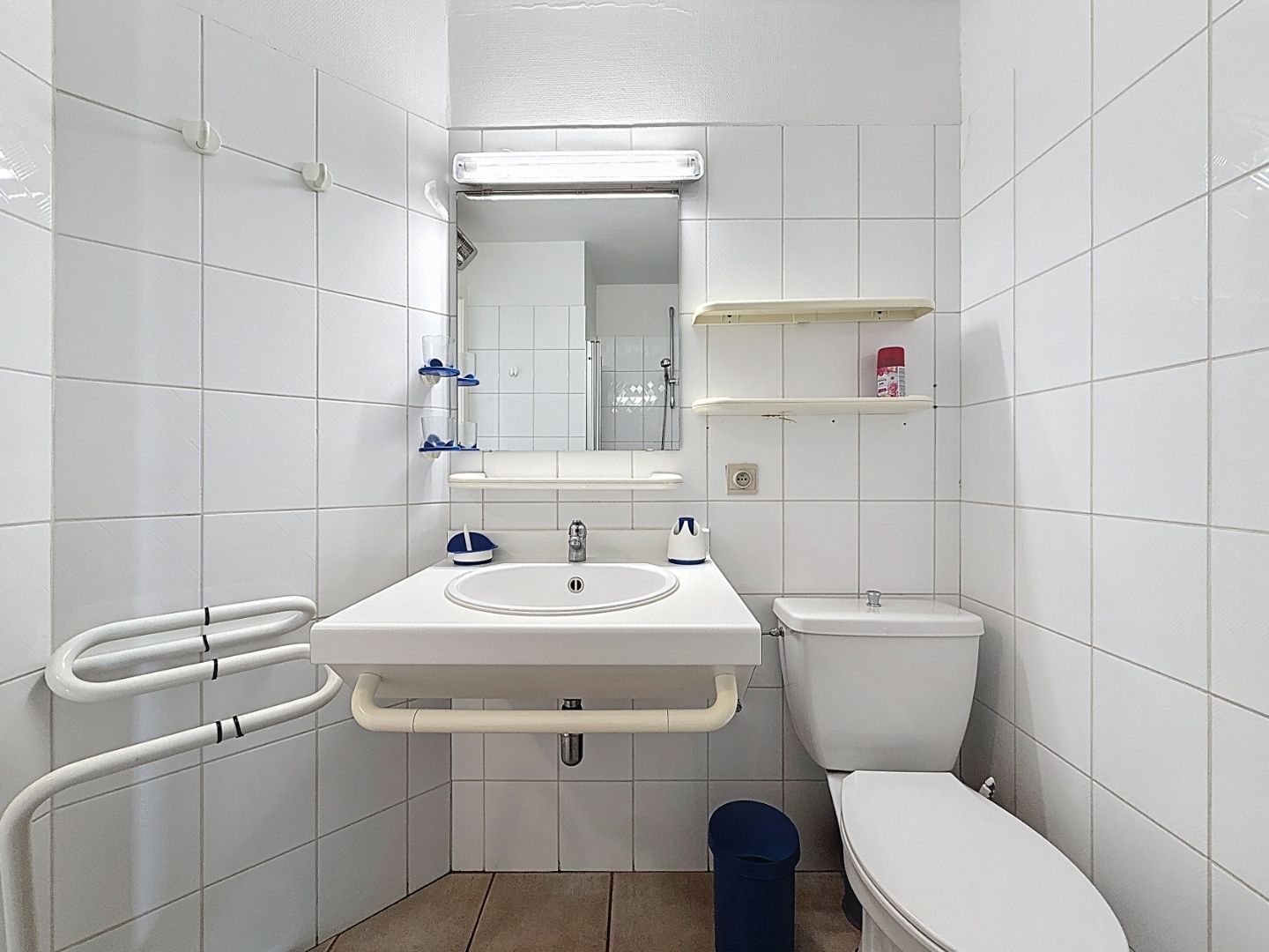 Ruime studio met een adembenemend zeezicht foto 16