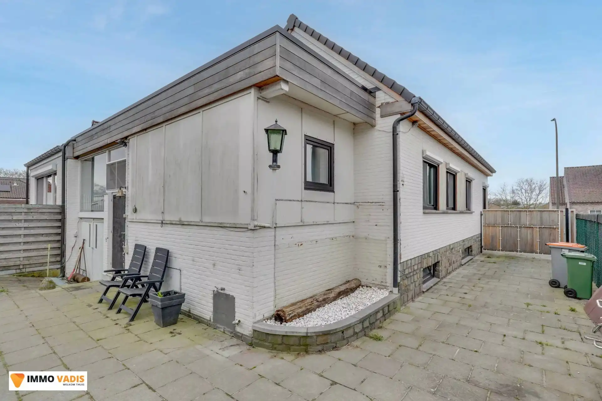 Ruime halfopen bebouwing met 3 slaapkamers en inpandige garage foto 15