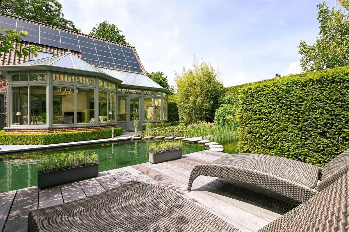 Instapklare villa met zwemvijver foto 23