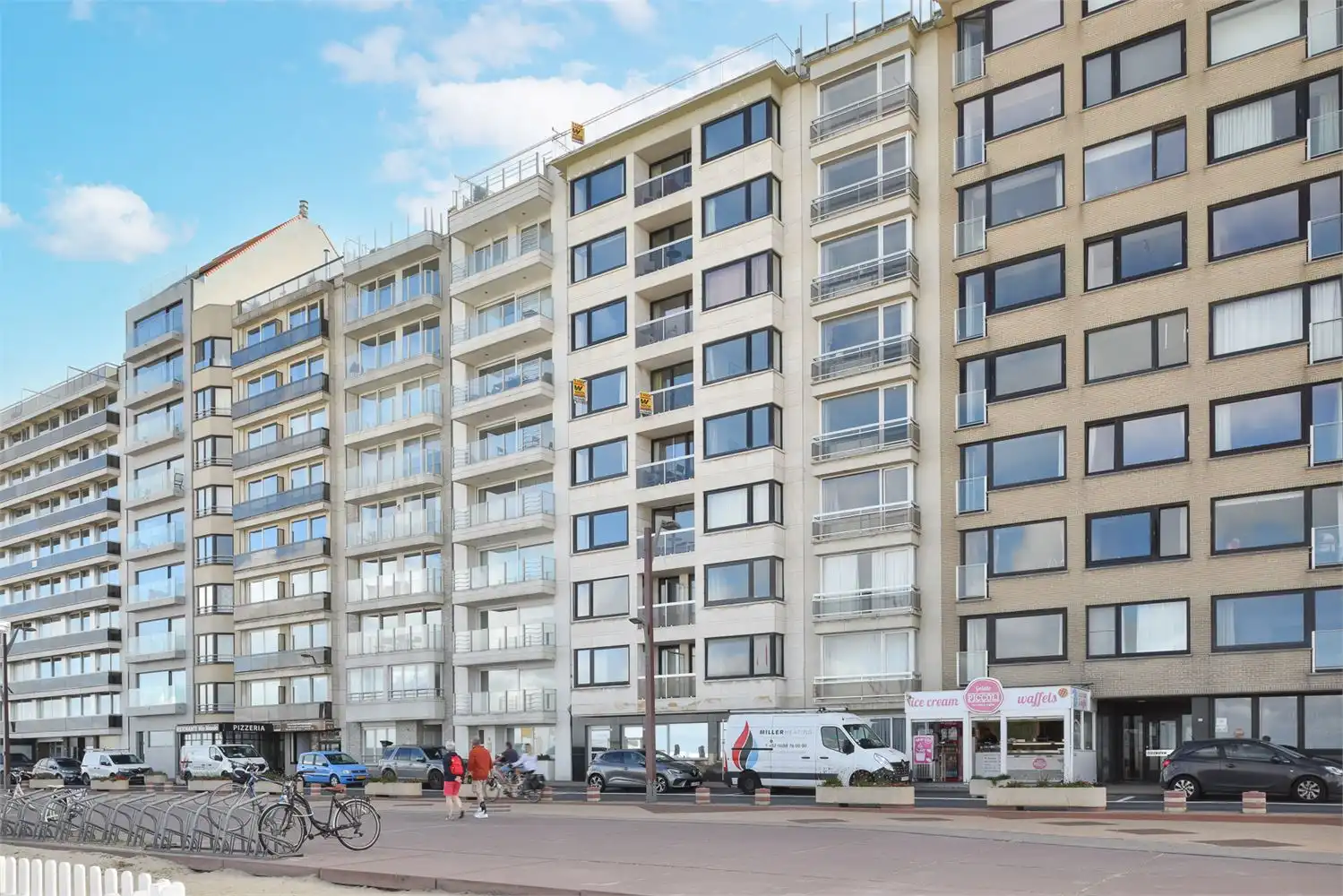 Studio met prachtig frontaal zeezicht foto 10