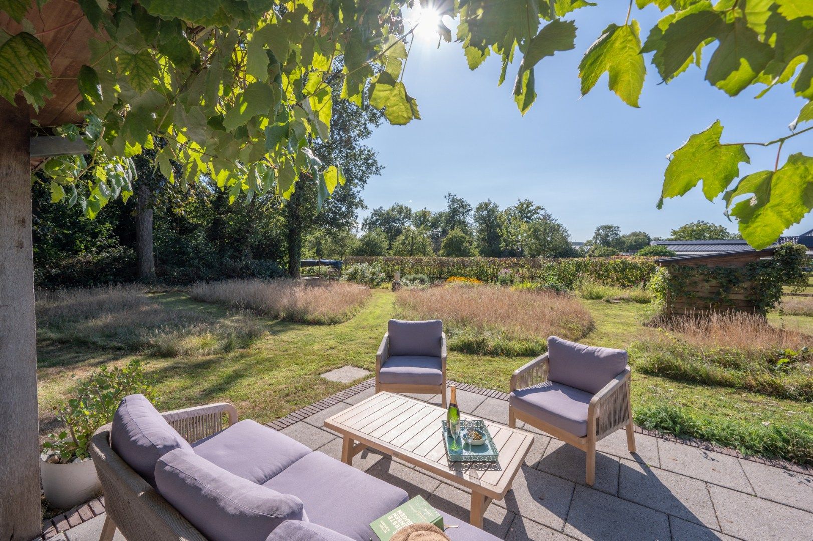 charmante vrijstaande woning in een oase van groen foto 25