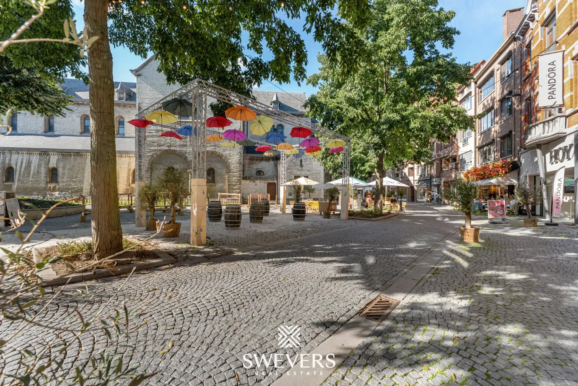 Commerciële topligging aan Sint-Martenplein in Sint-Truiden foto 19
