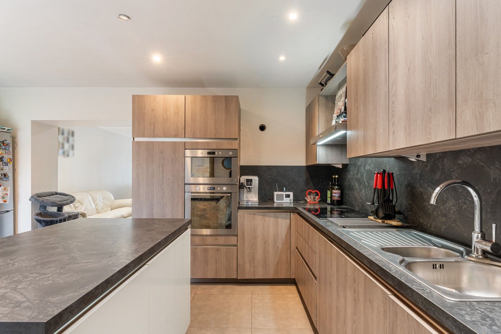 Charmante woning met karakter in Zwartberg (Genk) foto 10