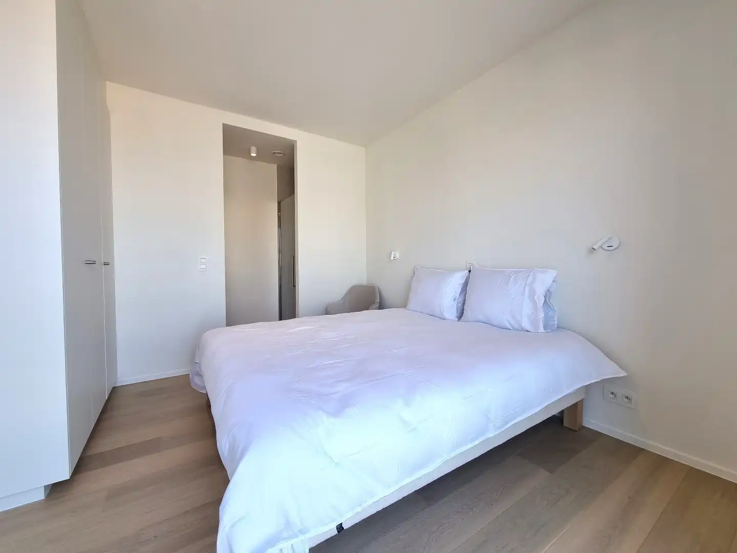 Uniek aanbod: duplexappartement in de prestigieuze Heldentoren foto 12