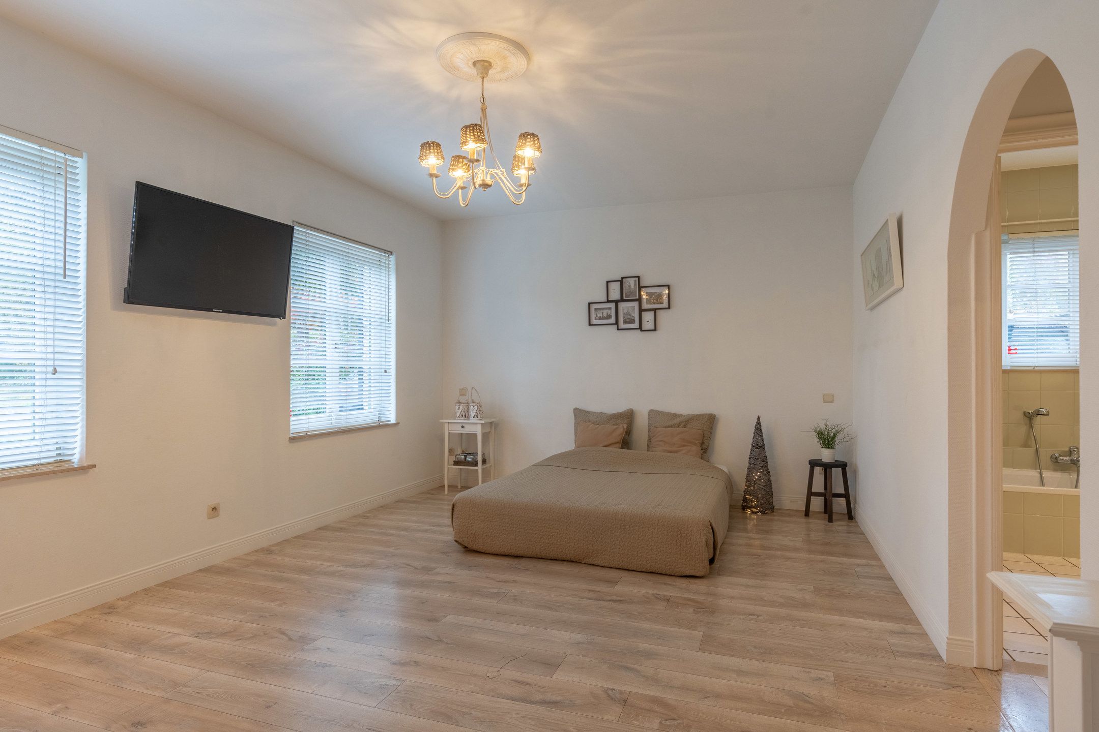 Prachtige villa met  residentiële ligging op 1.754 m² foto 17