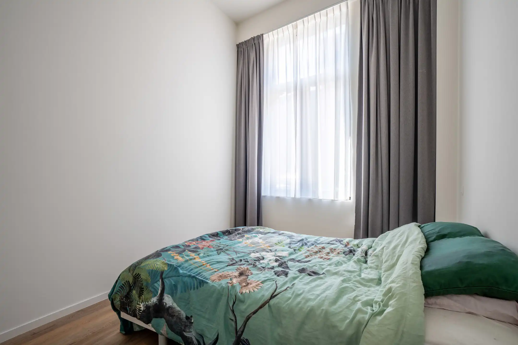 Knap en licht gelijkvl. appartement met terras en tuin foto 29