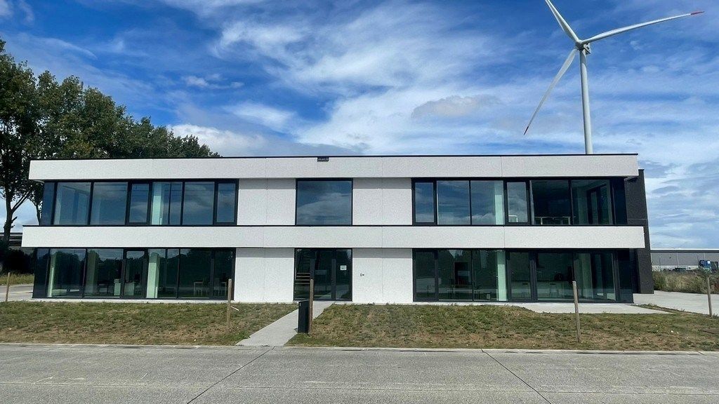 Mooi afgewerkte kantoren te huur vlakbij R4 in Evergem foto 11