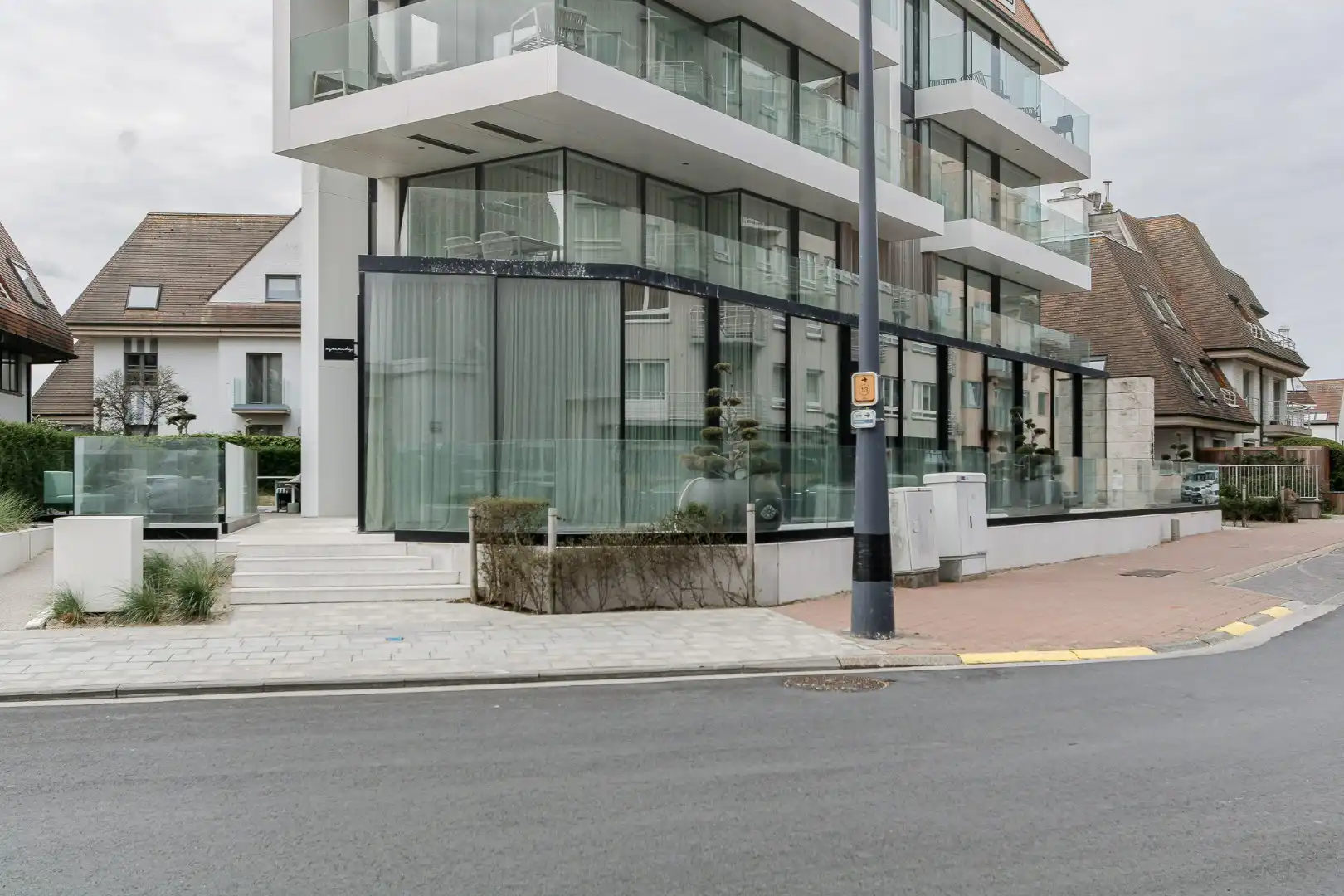 toplocatie instapklaar horecapand Casino Knokke te  huur foto {{pictureIndex}}