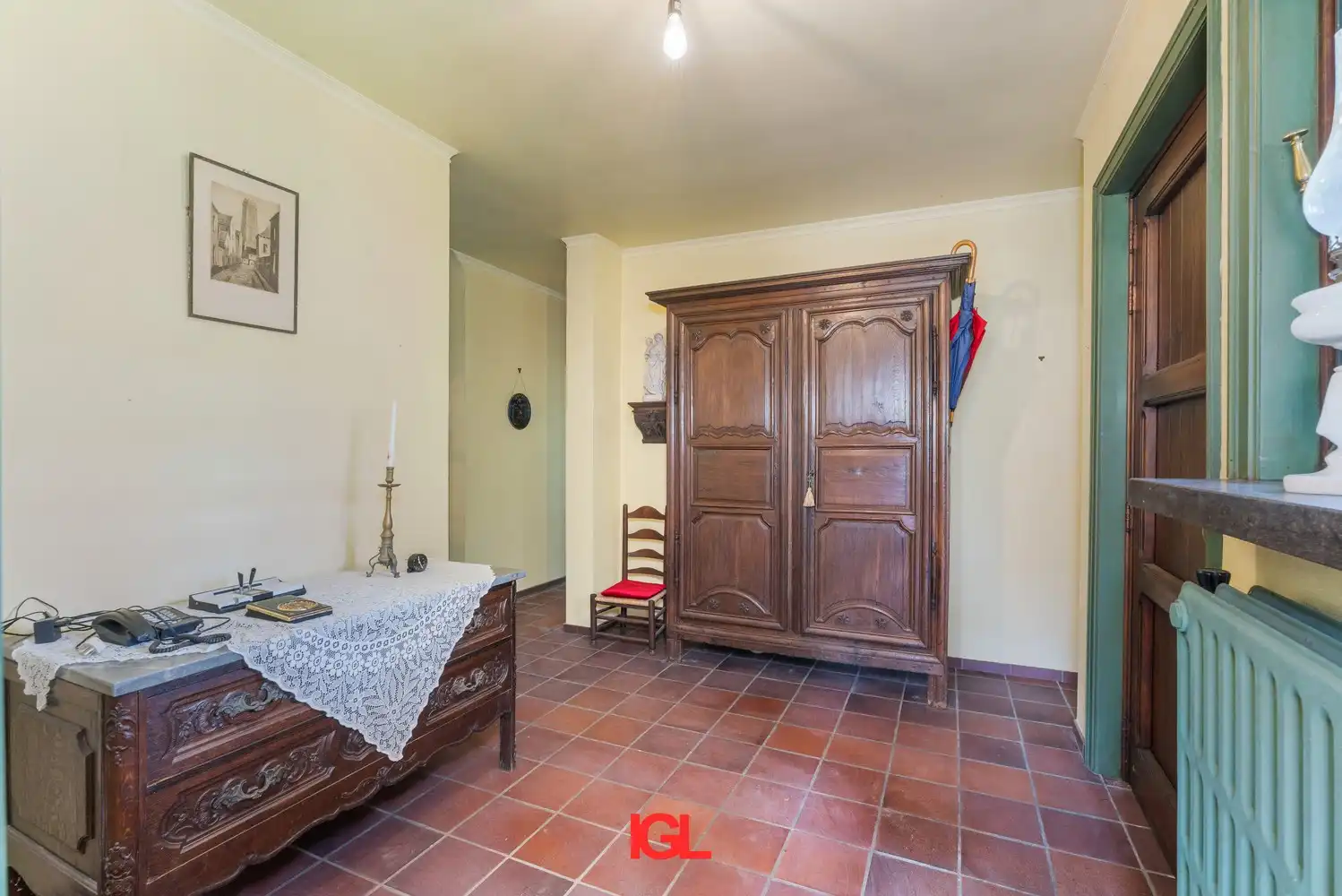 Ruime villa van 200 m² met 5 slaapkamers nabij centrum Sint-Pieters-Leeuw foto 3