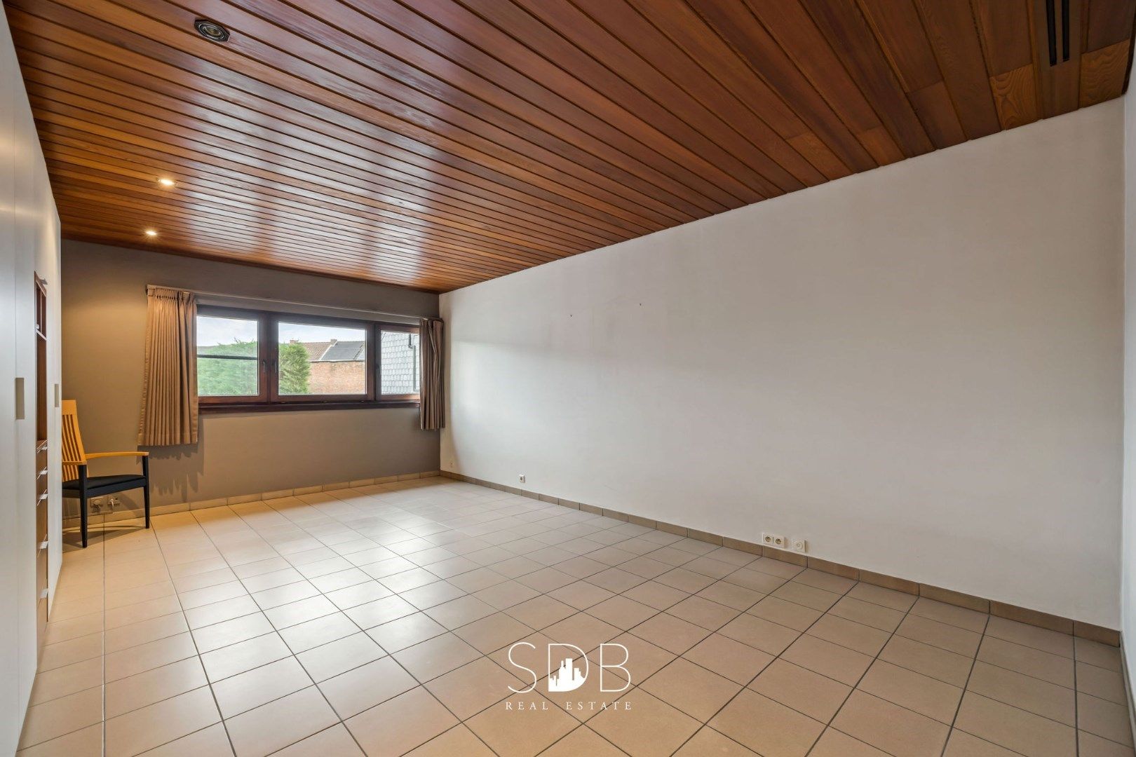 Prachtige ruime villa met gezinstuin + appartement op 2.135m² foto 29