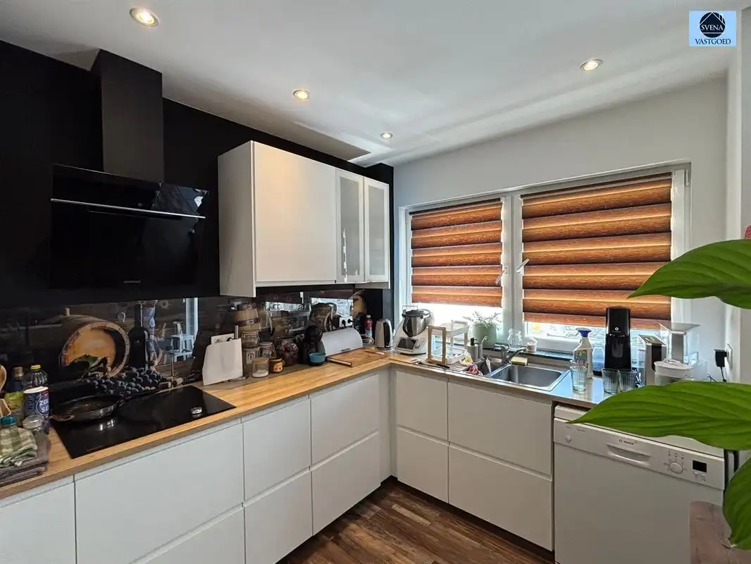 GERENOVEERDE WONING MET 3 SLAAPKAMERS foto 5