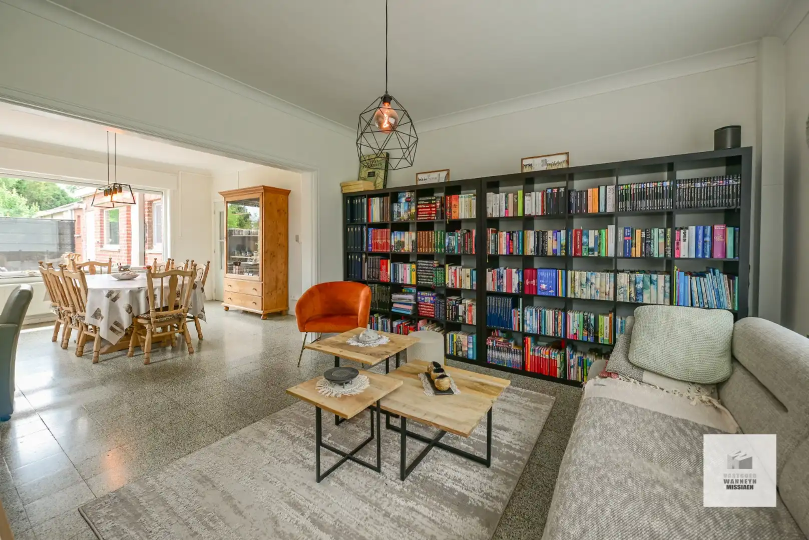 Ruime verder te renoveren gezinswoning op 332m2 met 3 slaapkamers (4de mogelijk) foto 5
