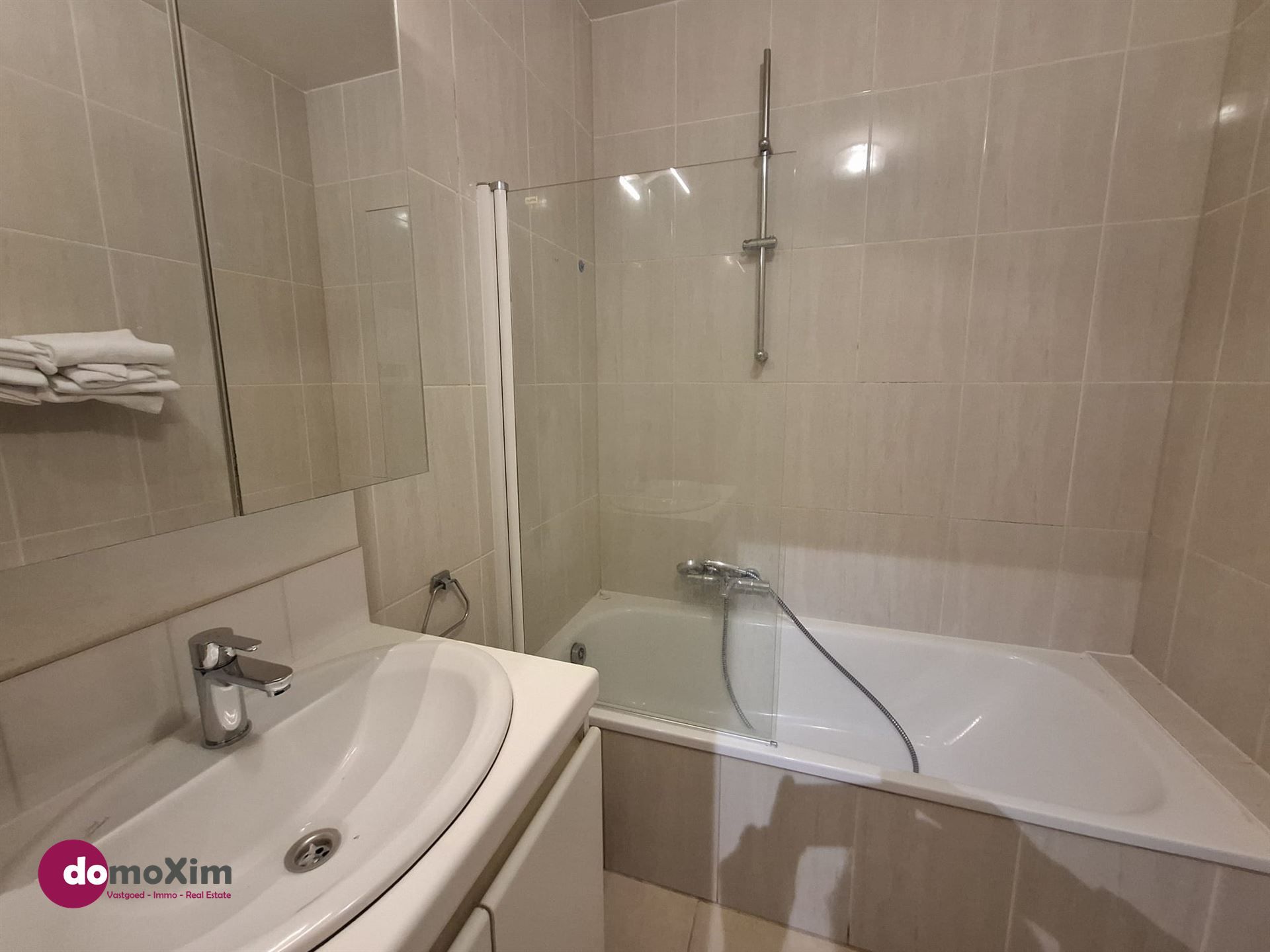 Gemeubeld appartement met 2 slaapkamers in het hart van Brussel foto 7